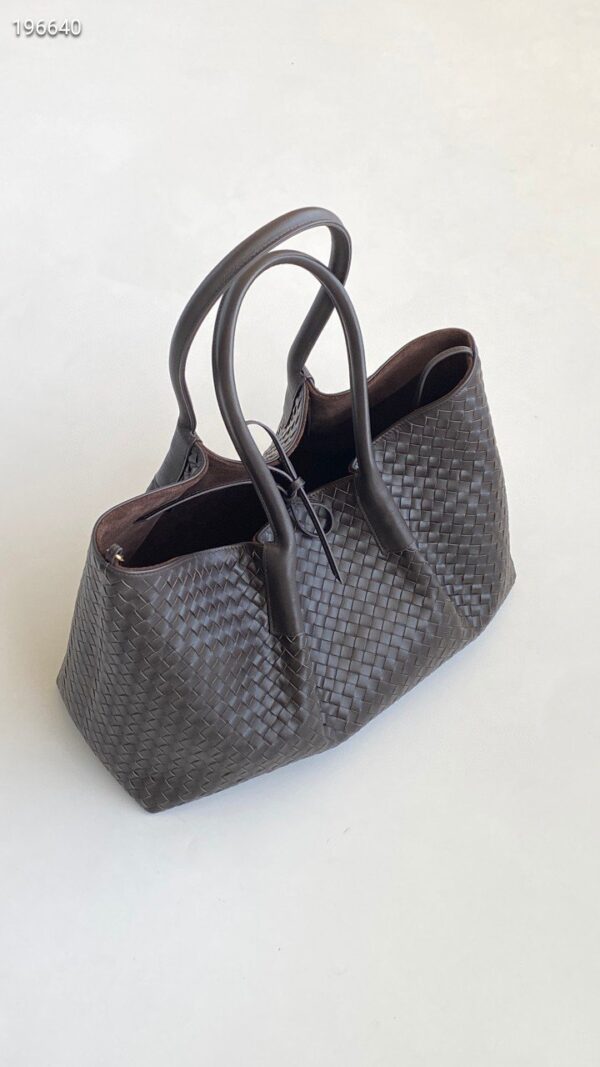 BV Bottega Veneta